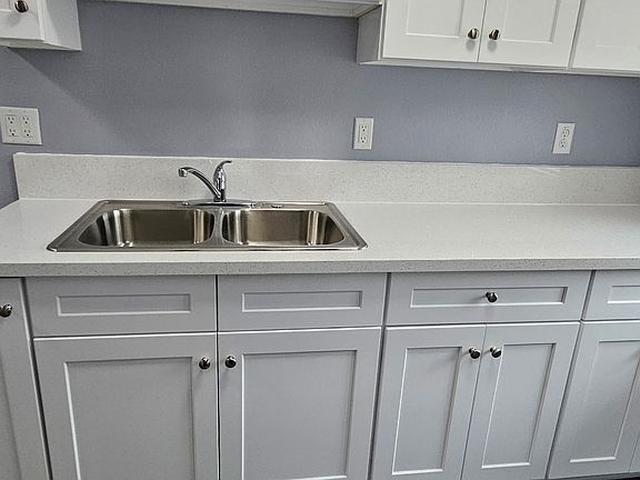 5th image of 6150 E Olympic Blvd #12