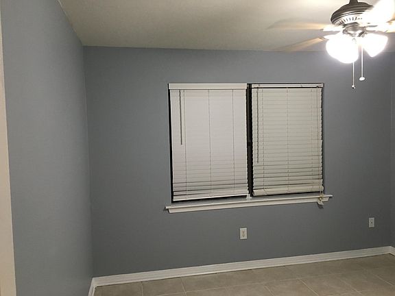 5th image of 321 Texas Ave APT D