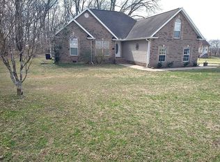 1011 Emerald Way, Castalian Springs, TN 37031
