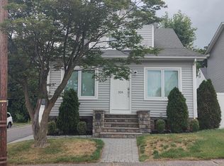 326 8th St FLOOR 1, Saddle Brook, NJ 07663
