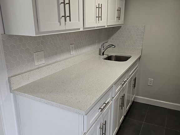 2nd image of 7 Allison Ave APT 3