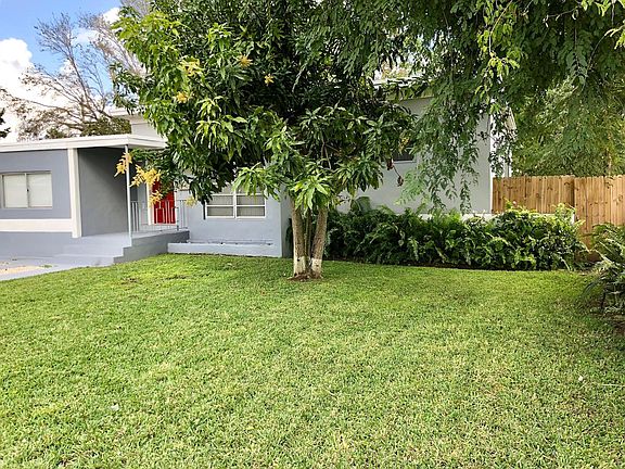 2nd image of 13925 NE 16th Ct