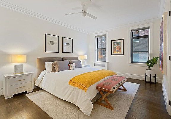 4th image of 3546 74th St APT 405
