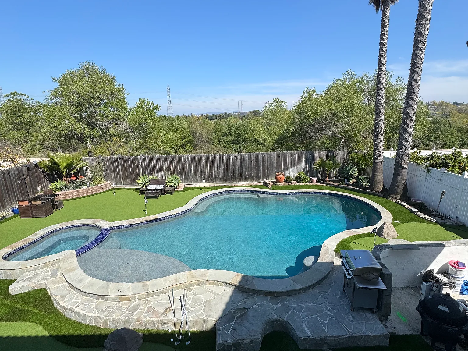 3 bed, 2100 sqft, $4,700 — Photo 3