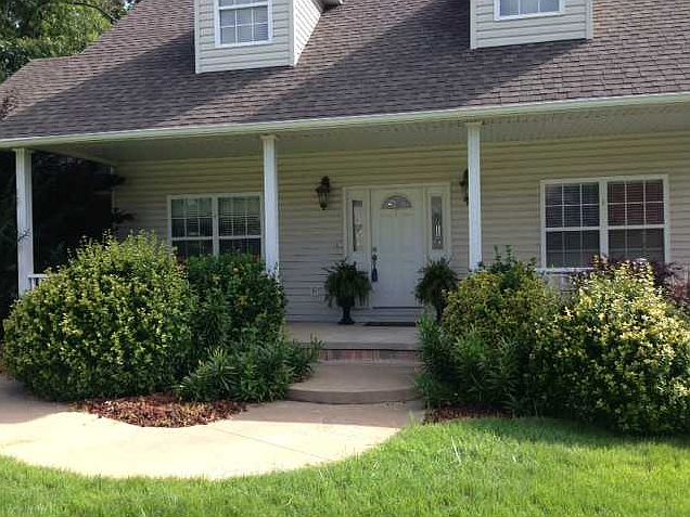 2nd image of 14800 Park Ridge Dr