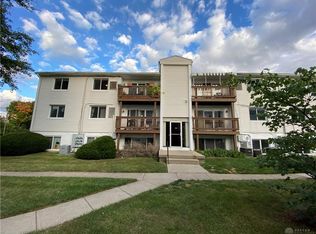 5670 Coach Dr W #201, Dayton, OH 45440