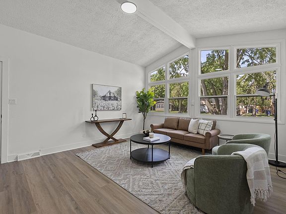 5th image of 4927 Betsy Dr