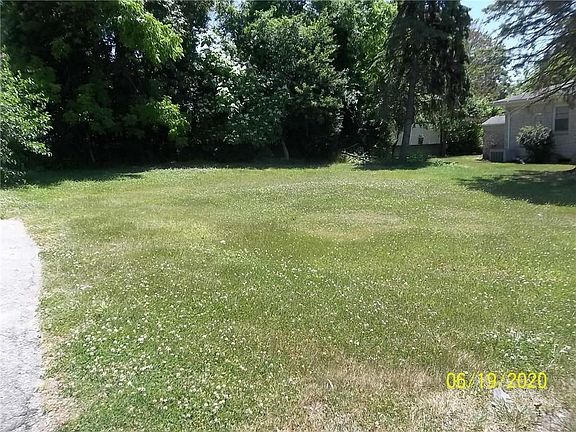 5th image of 1452 Mineral Spring Ave