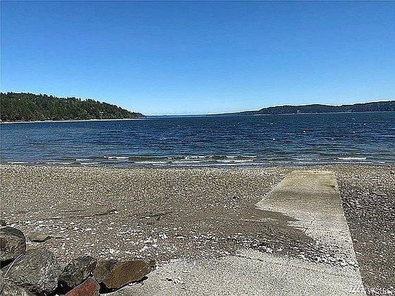 4th image of 523 Forest Dr