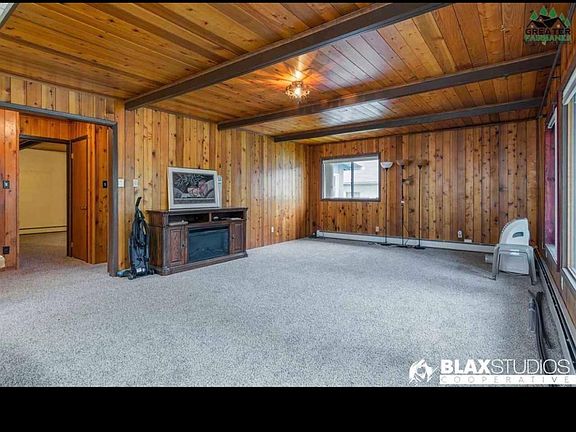 4th image of 643 9th Ave #1