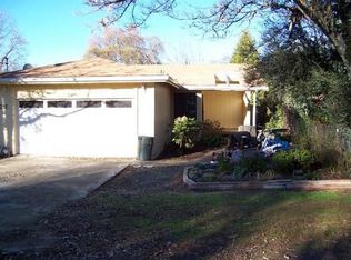 210 Rainbow Rd, Lakeport, CA 95453