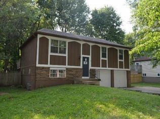 202 Gregg St, Grain Valley, MO 64029