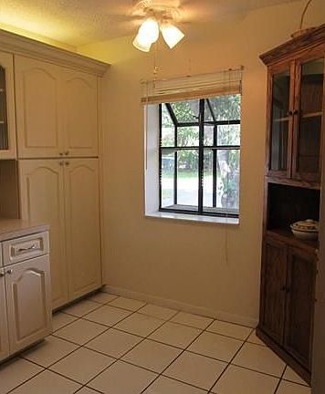 4th image of 3719 Carambola Cir N #2827