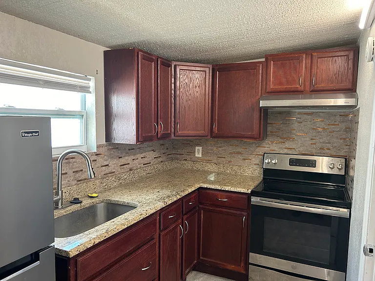 907 Dixie Maid Ln #1 — Photo 4