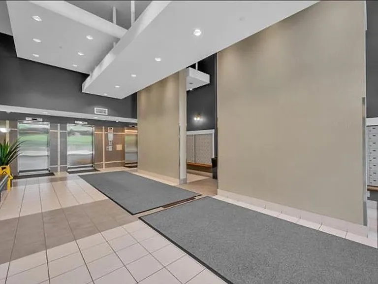5380 Oben St #2102 — Photo 12