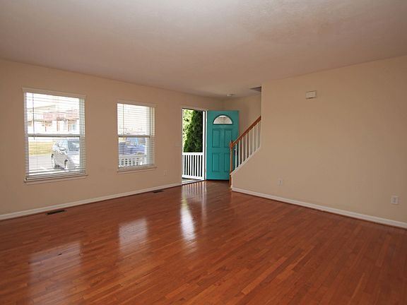 3rd image of 1260 Old Richmond Cir