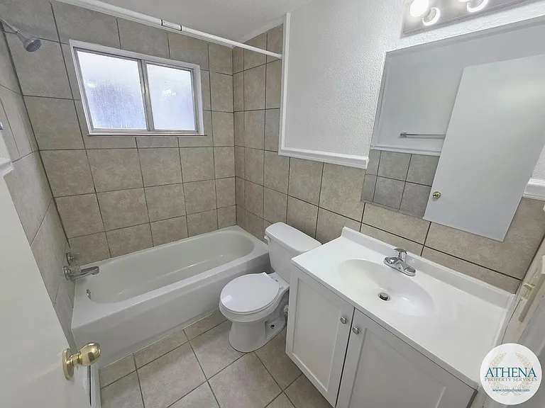 333 N Frederick St — Photo 7