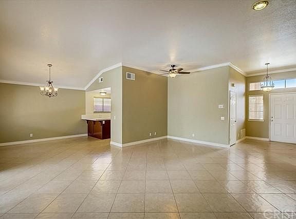 4th image of 2649 La Paz Ave