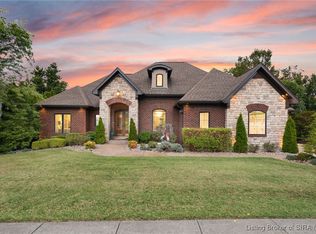 3639 Woodland Lakes Dr, Floyds Knobs, IN