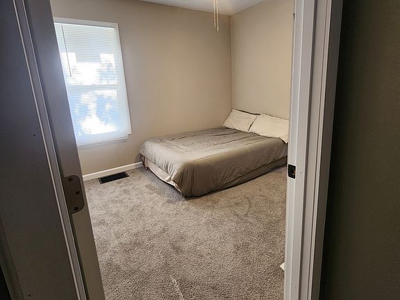 5th image of 4164 Connecticut St