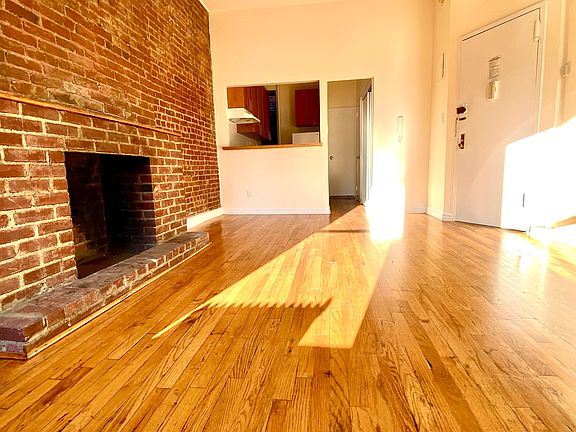 5th image of 517 E 82nd St APT 5A
