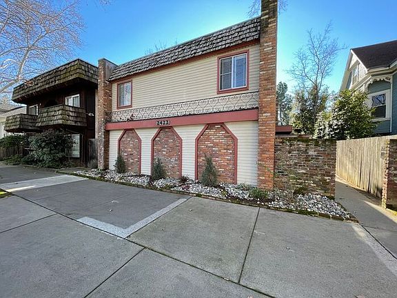 2nd image of 2422 F St APT 6