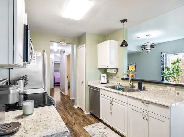 8821 Tumbleweed Dr, Aubrey, TX 76227