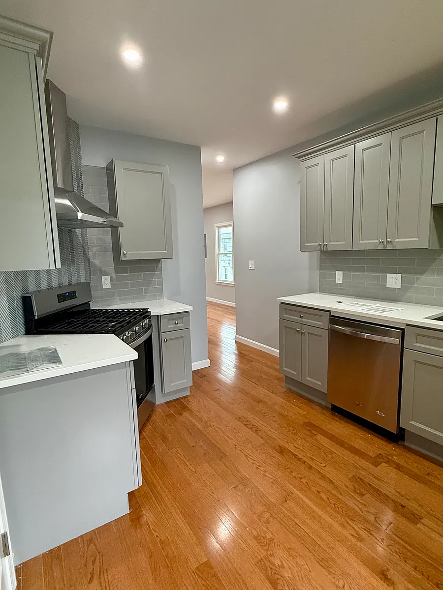 Building Photo - 92-94 Shawmut Ave #2