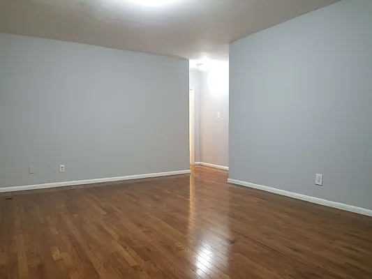 Rented by Bruma Realty LLC | media 27