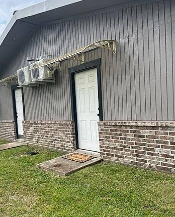 2nd image of 743 State Highway 62 #1-2