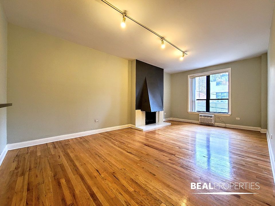1st image of 1425 N Dearborn St #1425D2