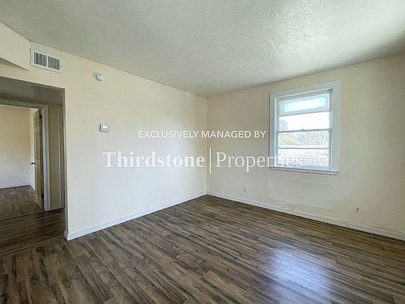 5th image of 1431 W 18th St