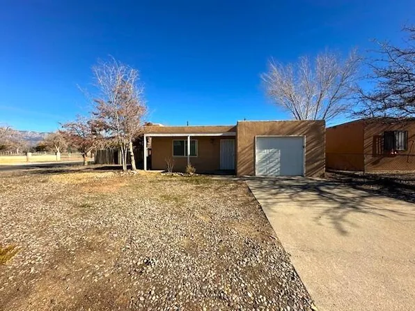 444 Erbbe St NE, Albuquerque, NM 87123