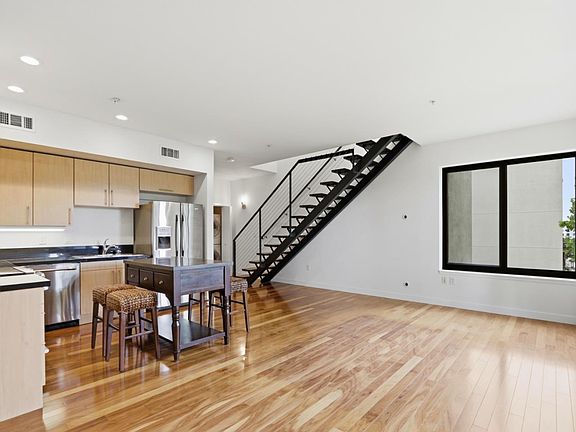 3rd image of 88 Bush St Unit 3163