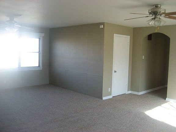 3rd image of 1205 E 17th St