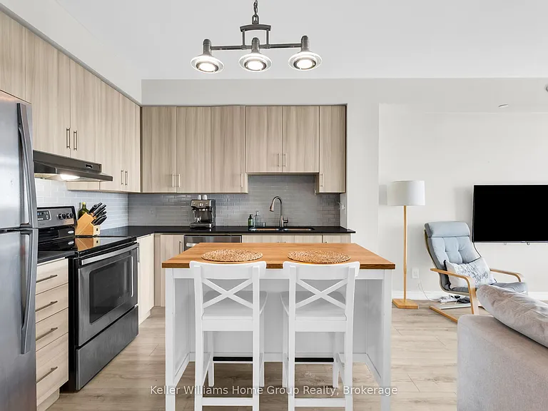 3563 Lake Shore Blvd W #705 — Photo 9