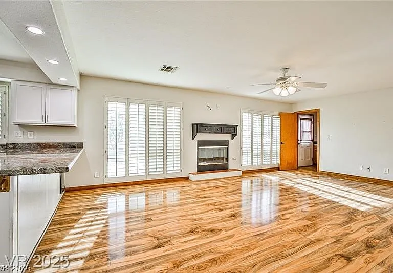 6315 N Park St — Photo 11