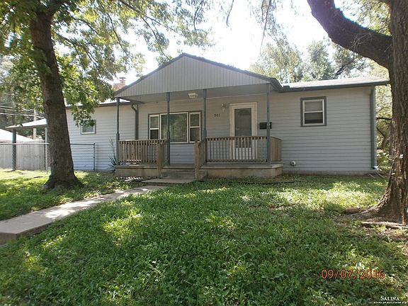 2nd image of 901 Hancock Ave