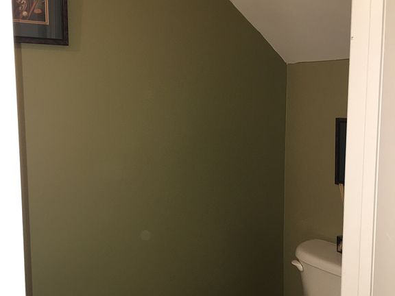 1/2 Bath