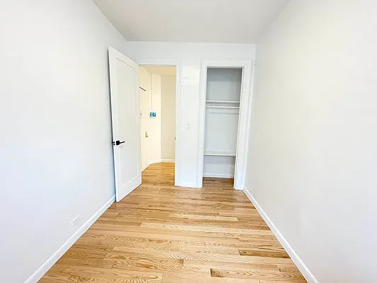 Rented by Bruma Realty LLC | media 6