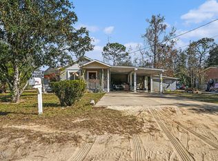 130 Lakeview Way, Interlachen, FL 32148