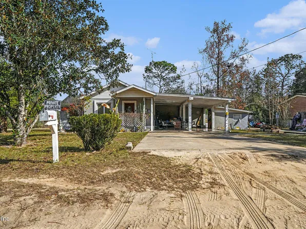 130 LAKEVIEW Way, Interlachen, FL 32148