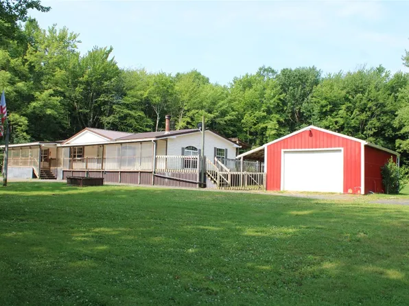 19961 Airport Rd, Conneautville, PA 16406