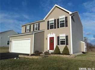 128 Naymik Dr, Chittenango, NY 13037