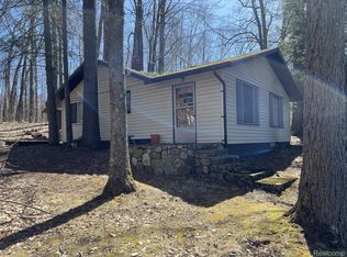 5072 Pine St, Glennie, MI 48737