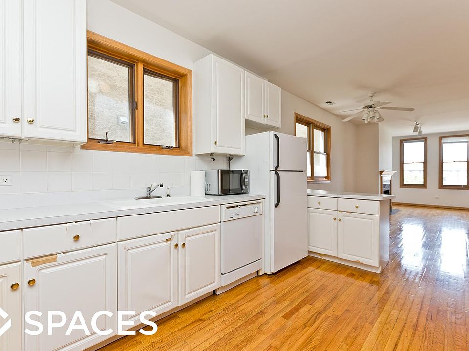 1st image of 2430 N Marshfield Ave #2MT