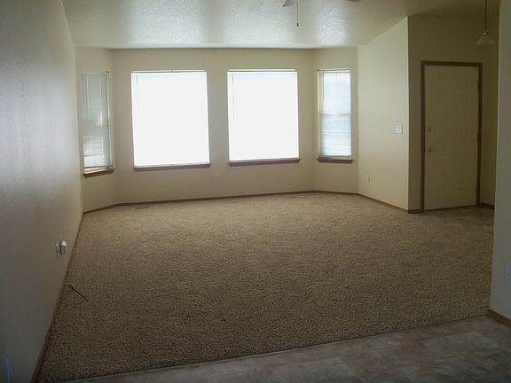 Living room_08122013