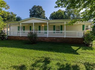 5435 Grubbs St, Winston Salem, NC 27105