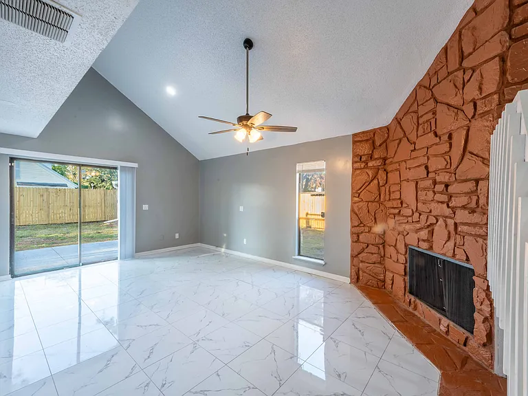8366 Coralberry Ln — Photo 27