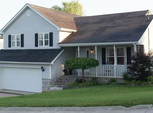 1601 Compton Way, Hurricane, WV 25526